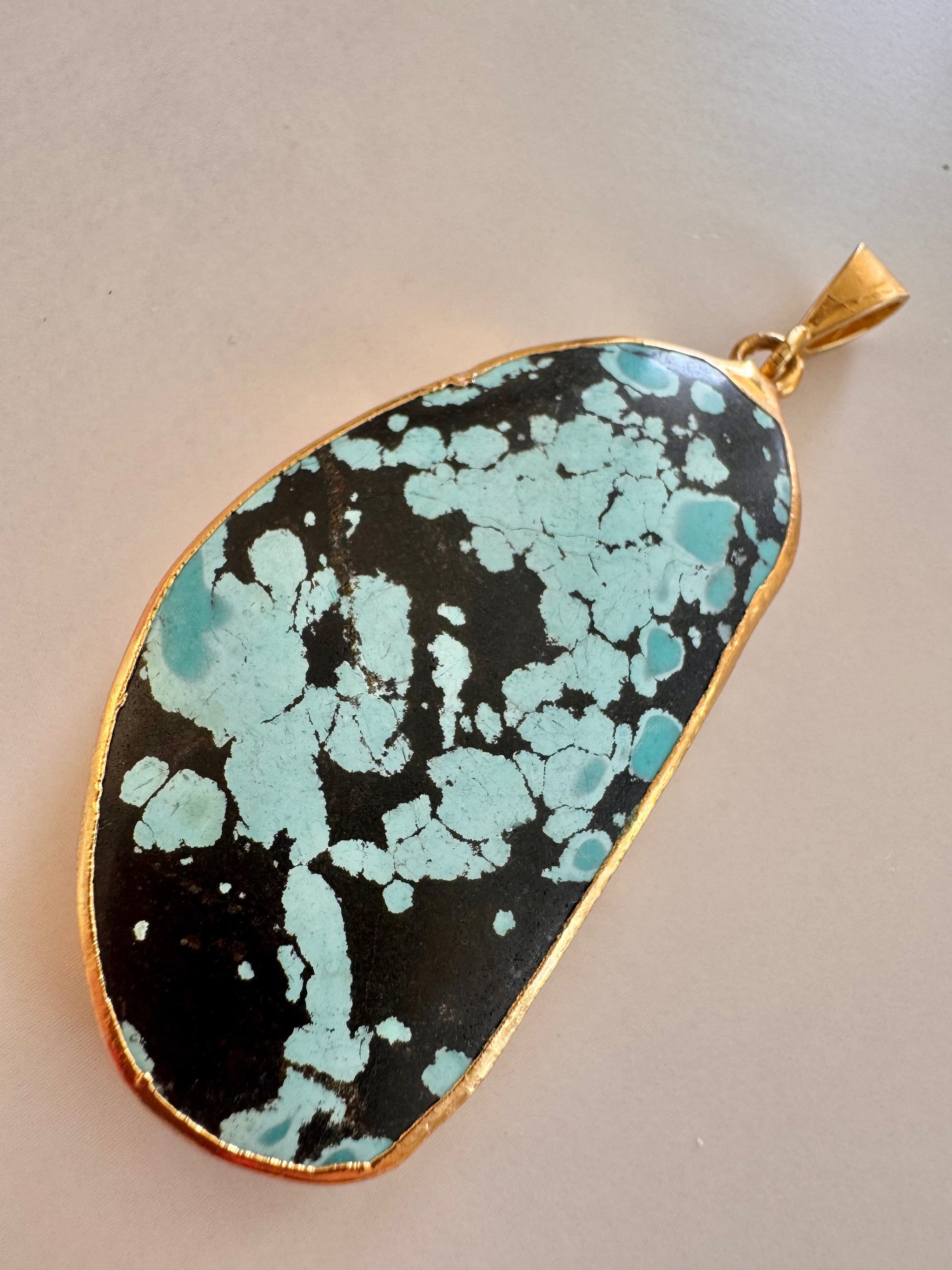 Cool statement Arizona turquoise slice pendant – LelaLea Gems
